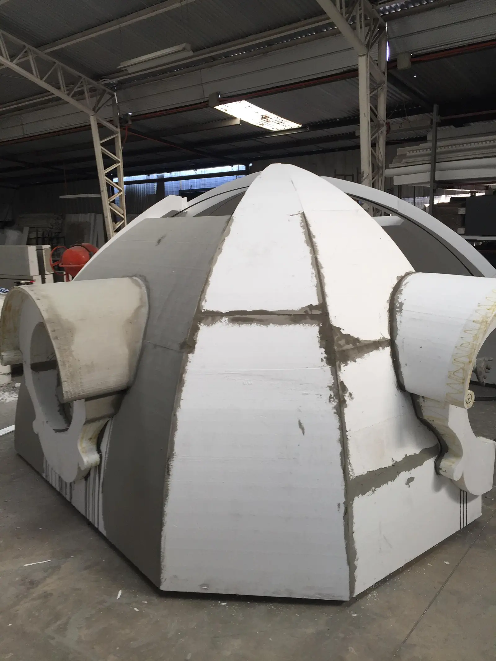 Cúpula de la Catedral de Rancagua en poliestireno revestido, en fabricación
